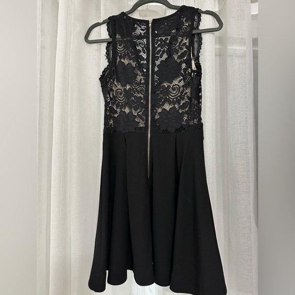 3 dress bundle from Forever 21 - Picture 6 of 10
